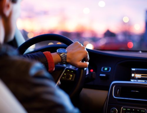 Uber, DoorDash y Lesiones Personales: Lo que los Trabajadores de Gig deben Saber